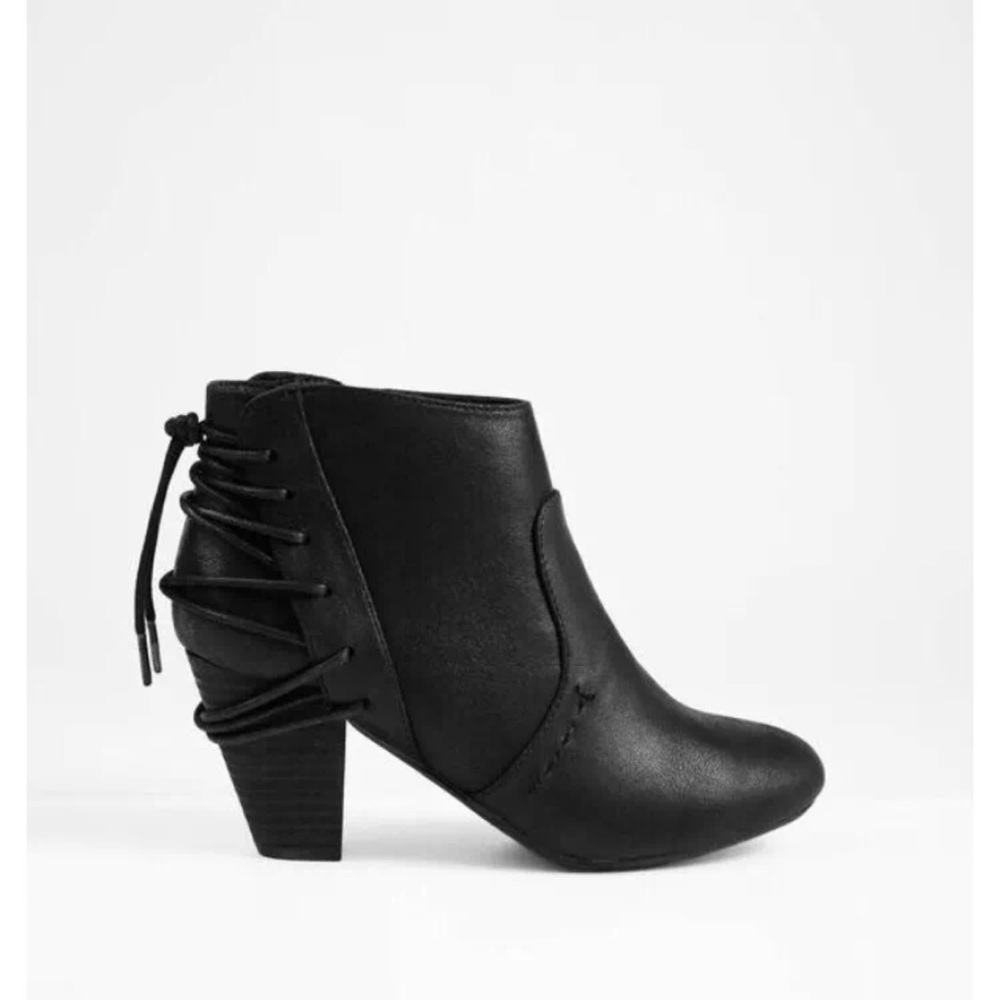 Report Milla Black Leather Lace Up Ankle Boot